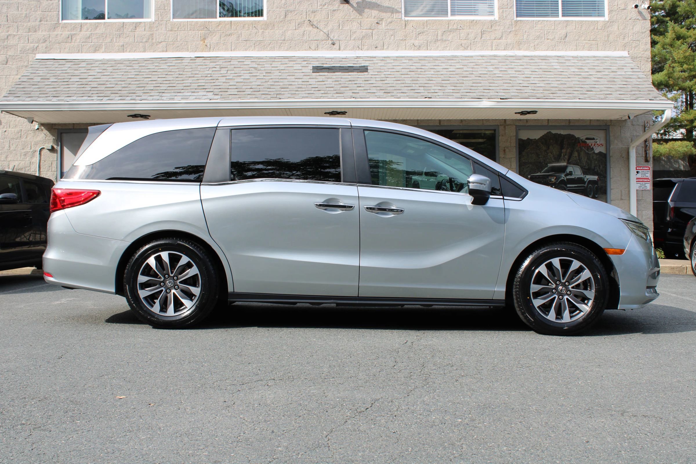 Used 2021 Honda Odyssey EX-L image 19