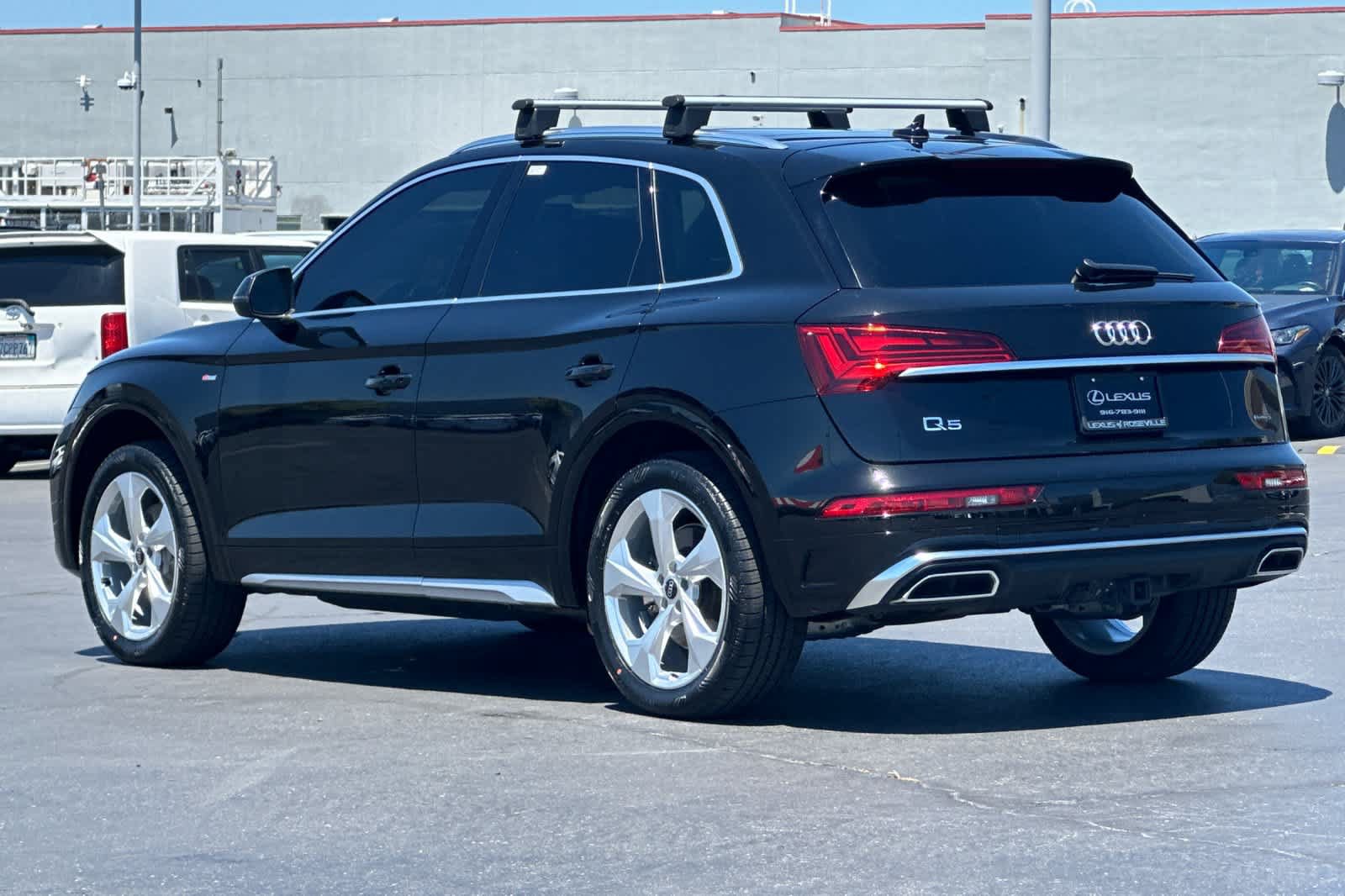 Used 2023 Audi Q5 2.0T Premium Plus w/ Premium Plus Package AWD/4WD image 7