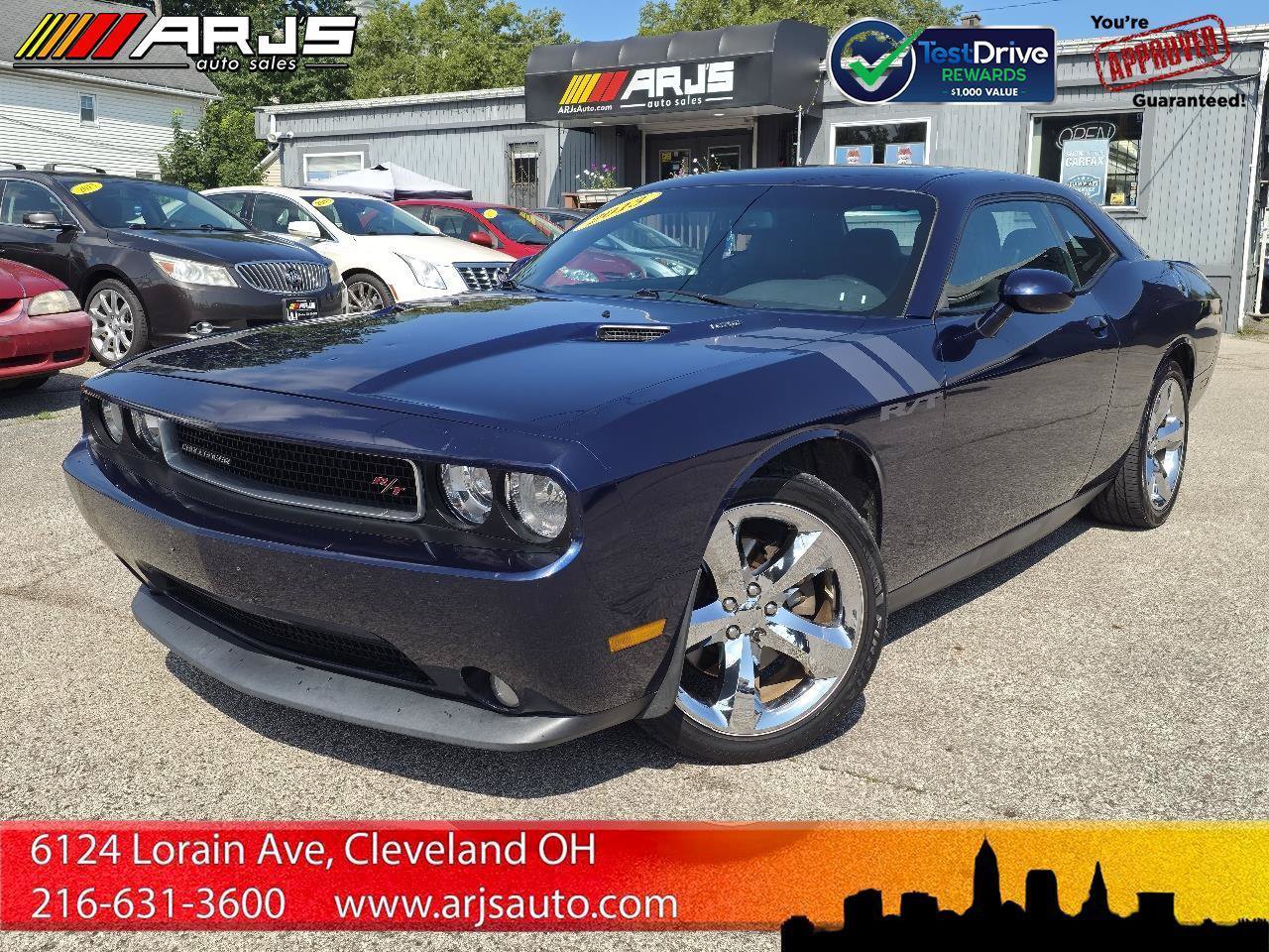 Used 2013 Dodge Challenger R/T RWD image 1