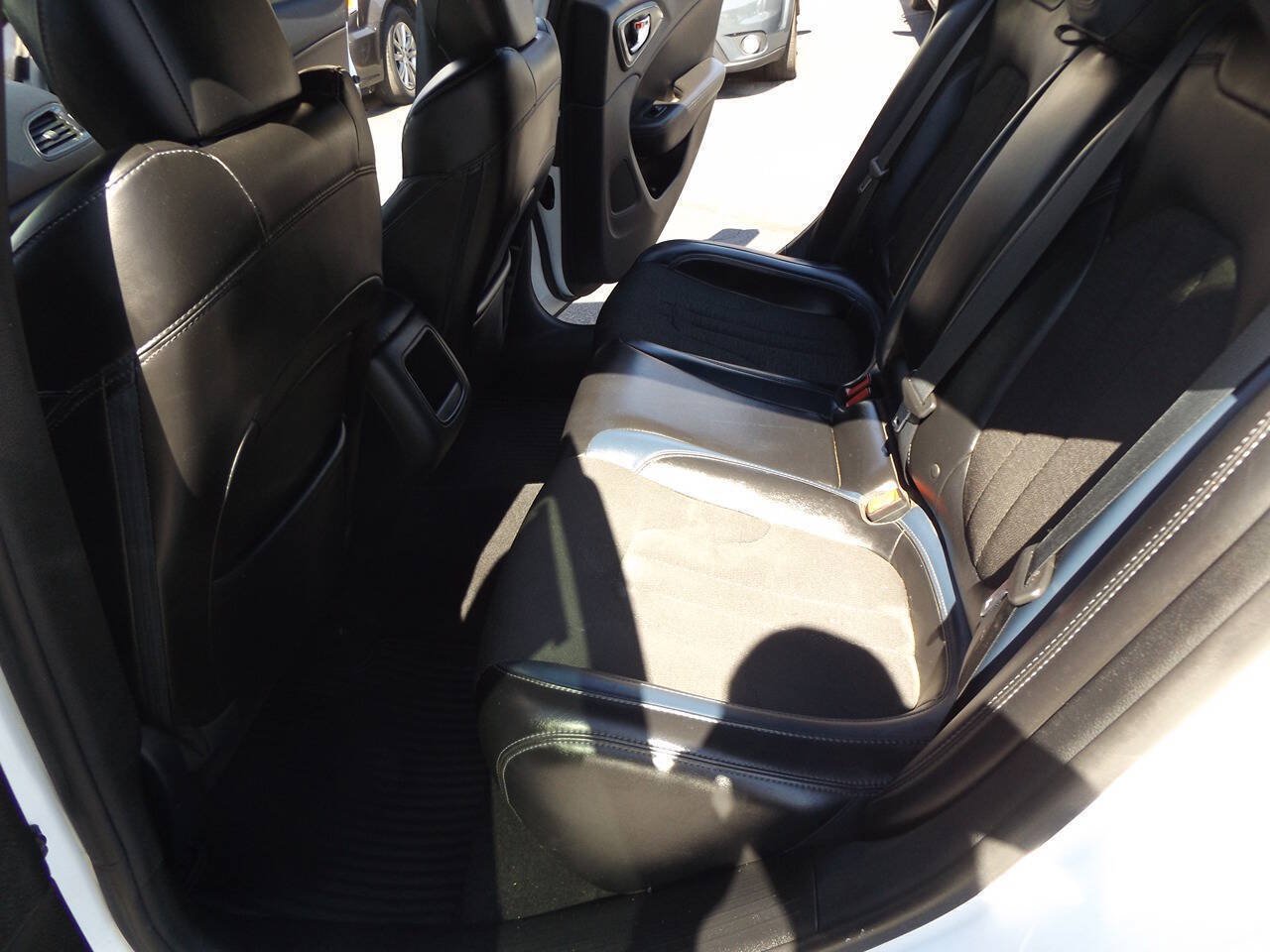 Used 2016 Chrysler 200 S AWD/4WD image 16