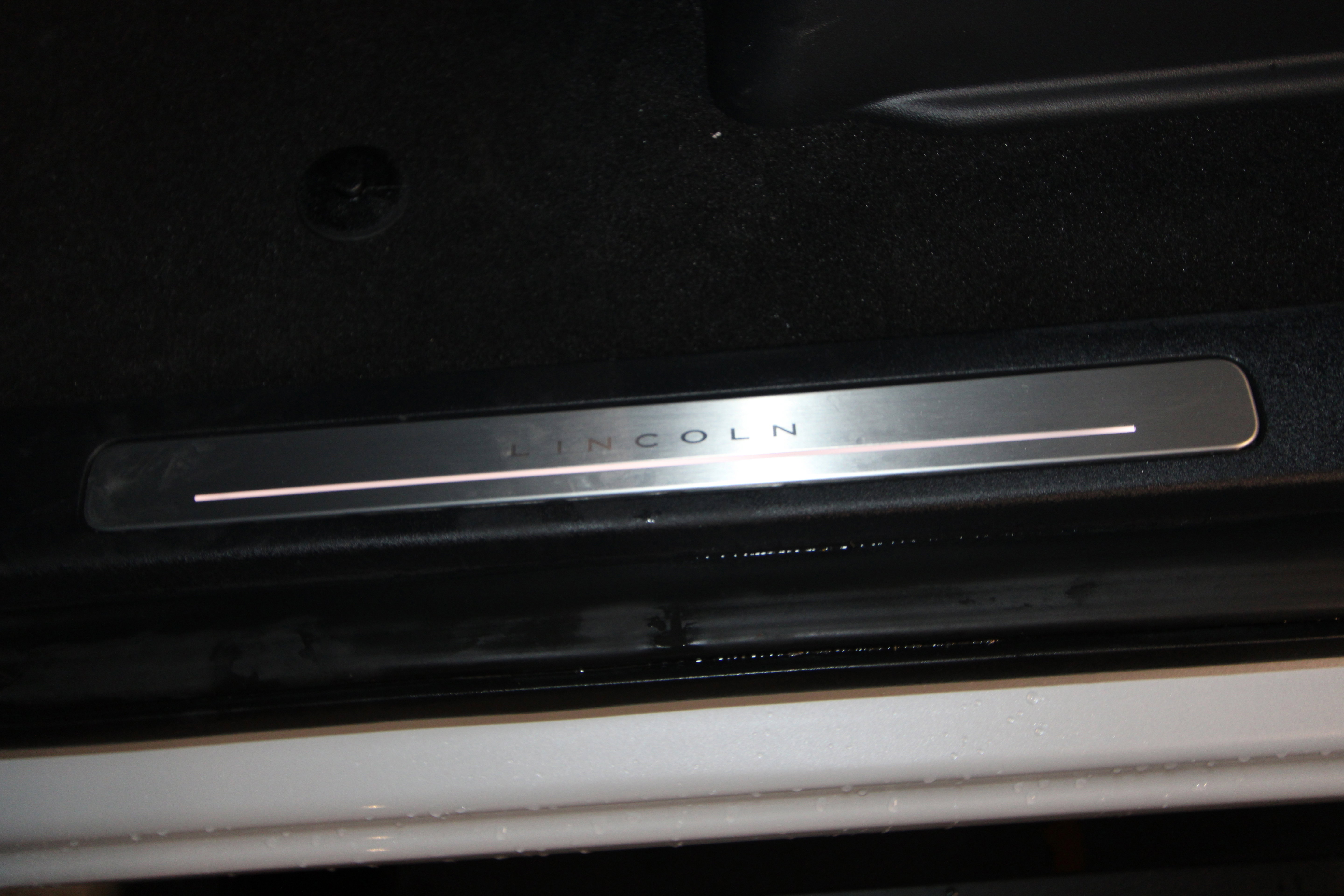 New 2026 Lincoln Navigator L Reserve w/ Jet Appearance Package image 6