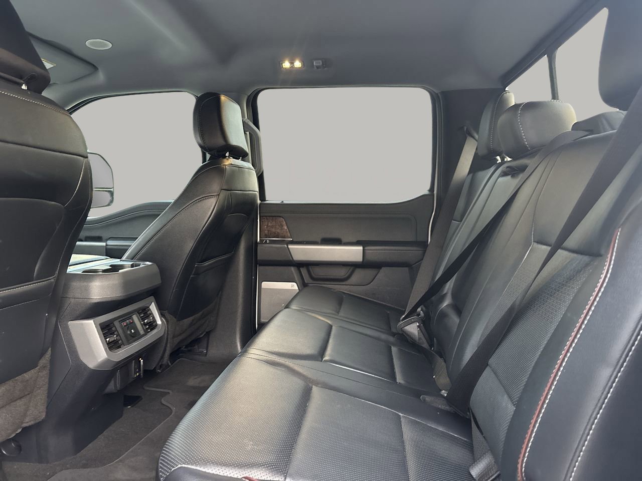 Used 2024 Ford F250 Lariat w/ Lariat Ultimate Package image 17