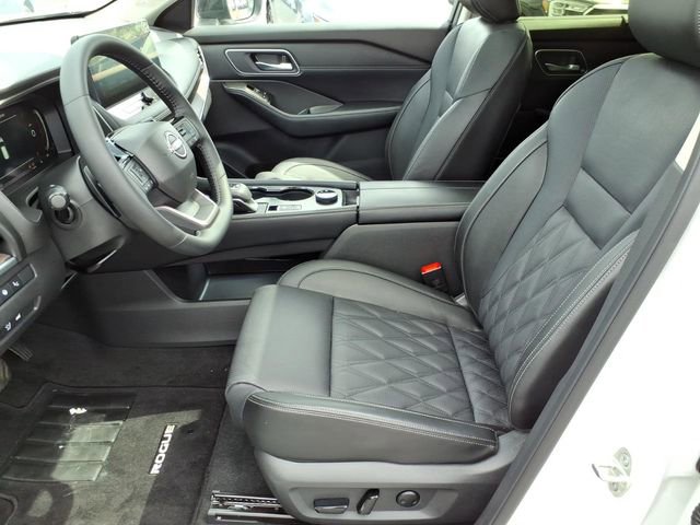 Certified 2026 Nissan Rogue Platinum w/ Platinum Premium Package image 11