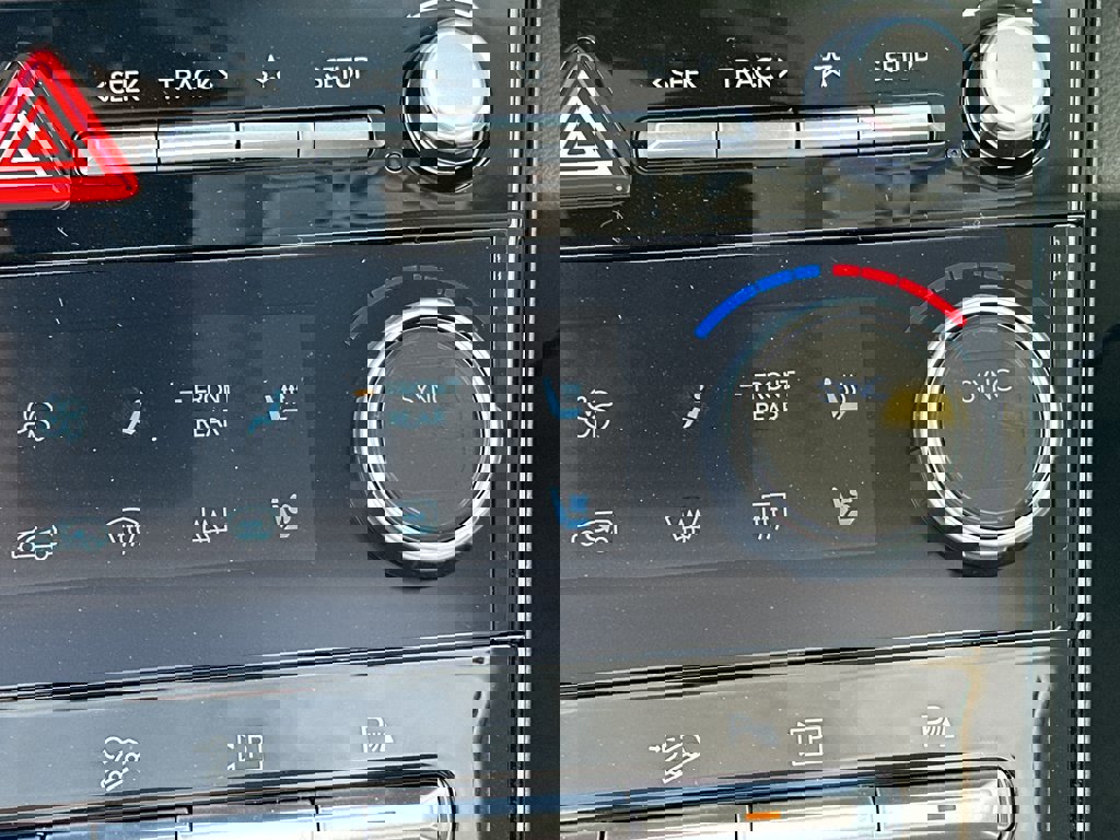 New 2025 Hyundai Santa Fe Calligraphy image 23