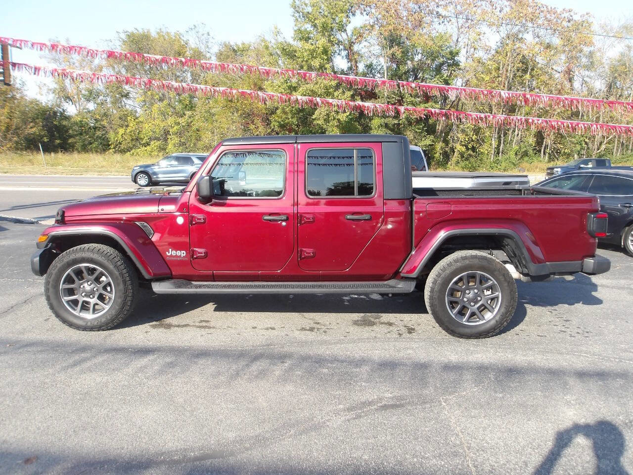 Used 2021 Jeep Gladiator Overland image 11