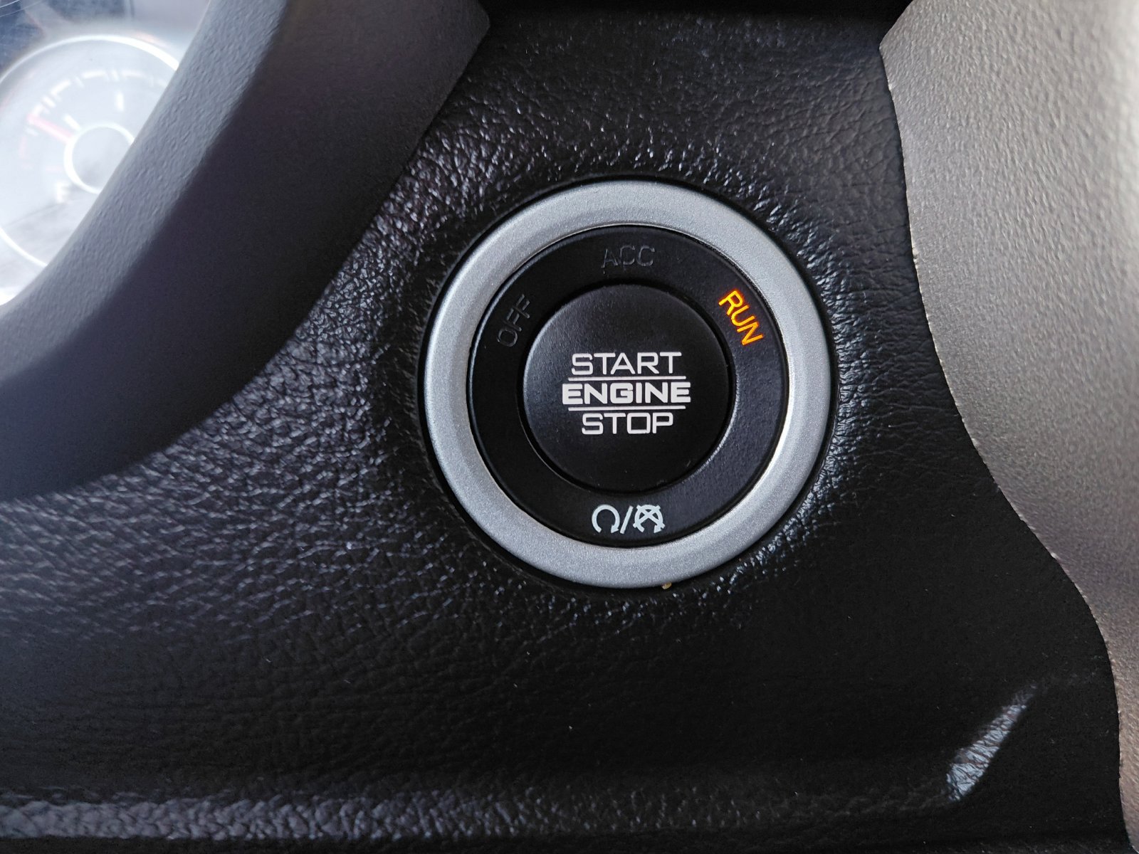 Used 2021 RAM 1500 Laramie AWD/4WD image 14