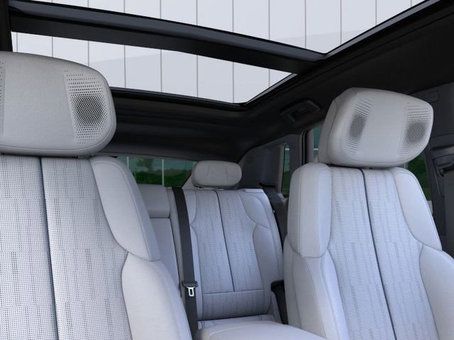 New 2026 Cadillac Lyriq Premium Luxury image 24