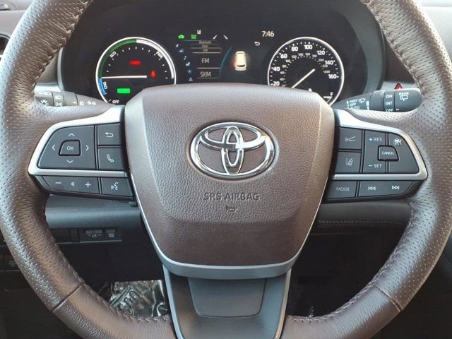 Used 2021 Toyota Sienna Platinum FWD image 9