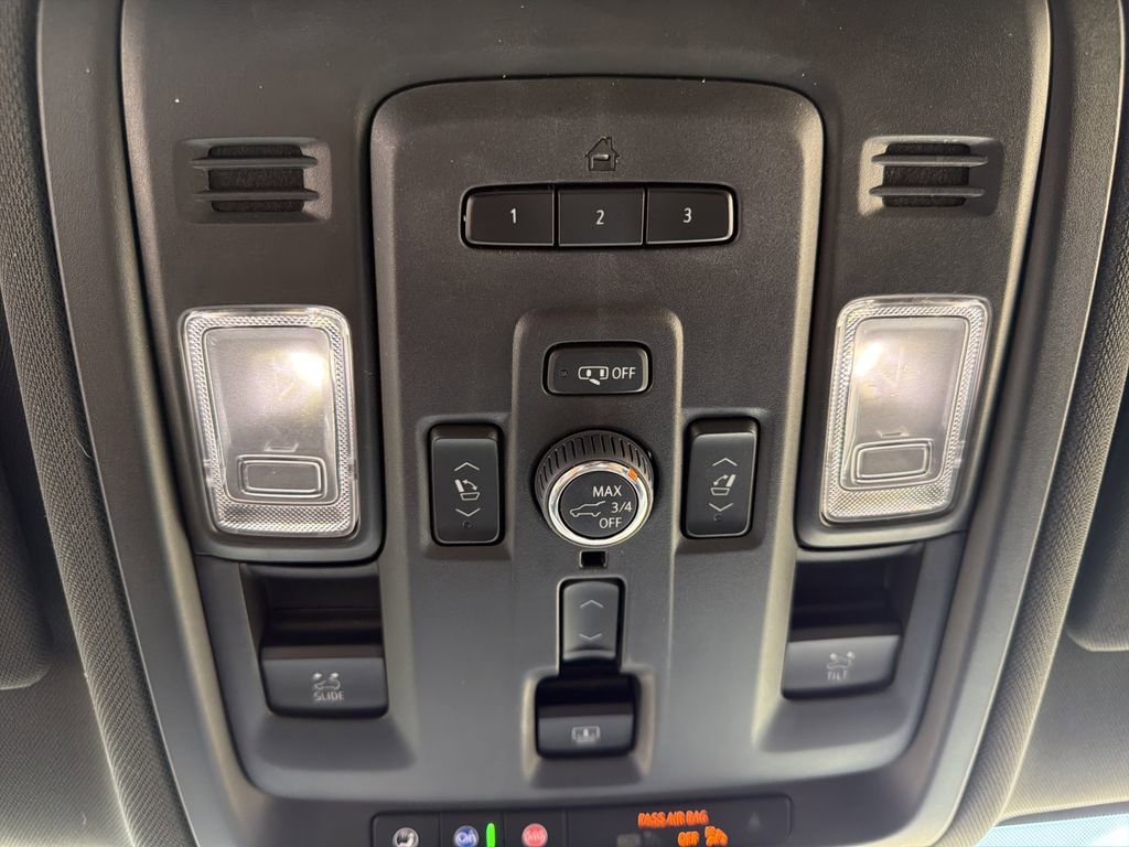 Used 2023 GMC Yukon AT4 w/ AT4 Premium Plus Package image 38