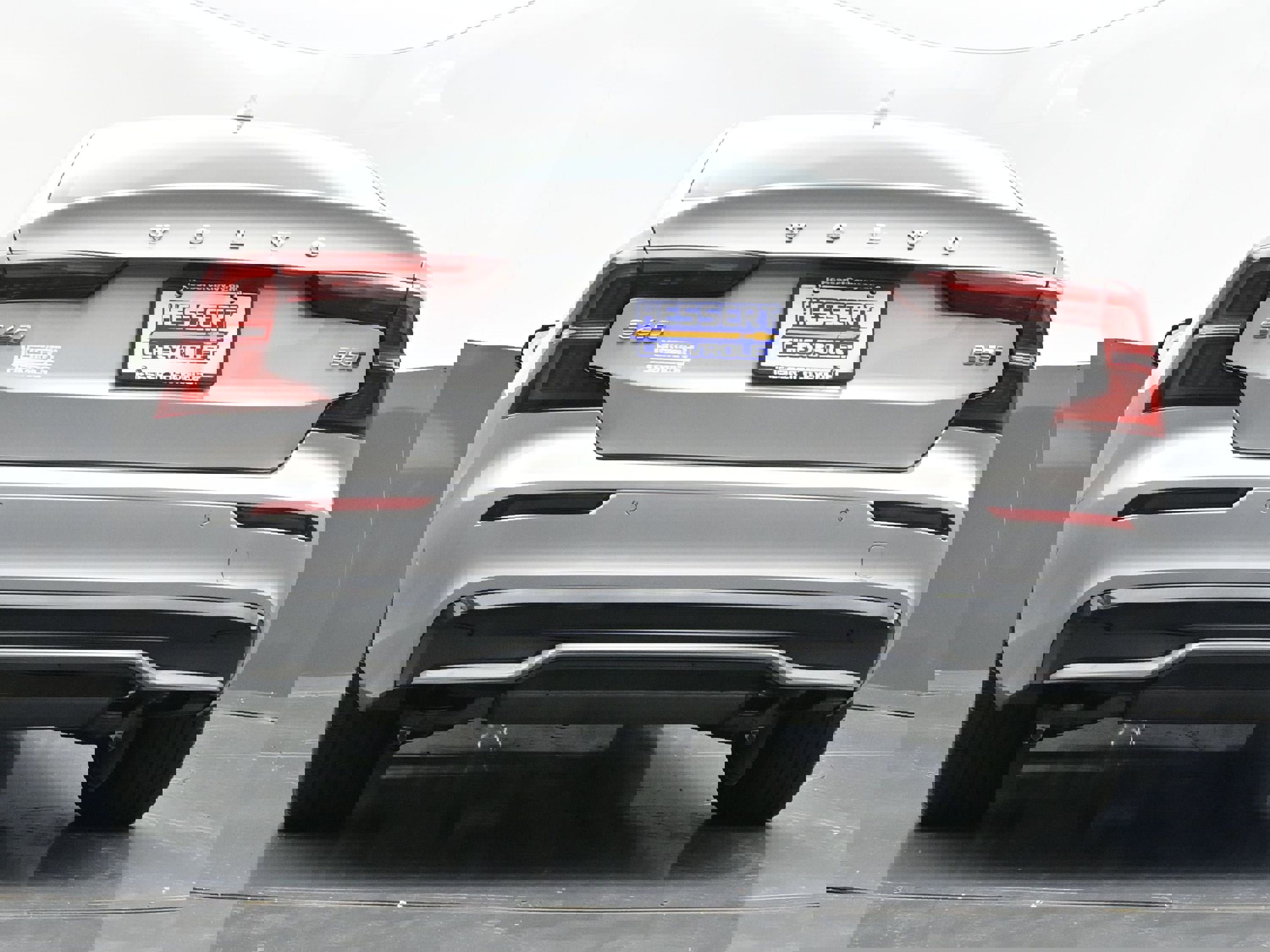 Used 2023 Volvo S60 B5 Plus w/ Climate Package image 43