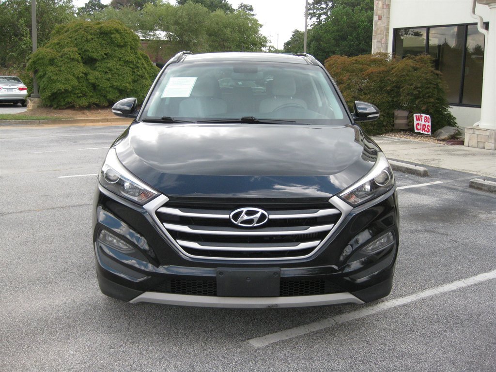 Used 2017 Hyundai Tucson Value FWD image 2