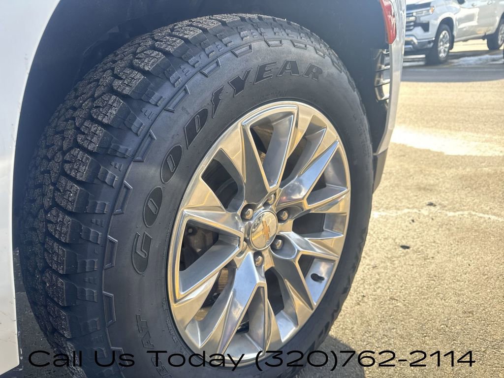 Certified 2023 Chevrolet Suburban Premier AWD/4WD image 25