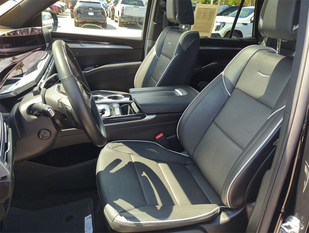 Certified 2025 Cadillac Escalade Sport w/ LPO, ONYX Package image 22