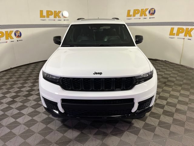 Used 2024 Jeep Grand Cherokee L Altitude AWD/4WD image 8