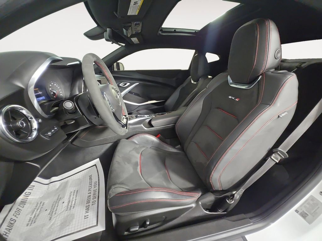 Used 2022 Chevrolet Camaro ZL1 RWD image 9