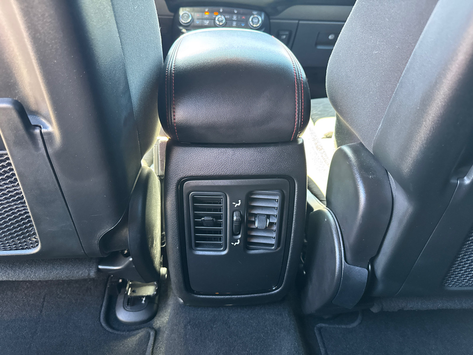 Used 2025 Dodge Durango GT AWD/4WD image 8