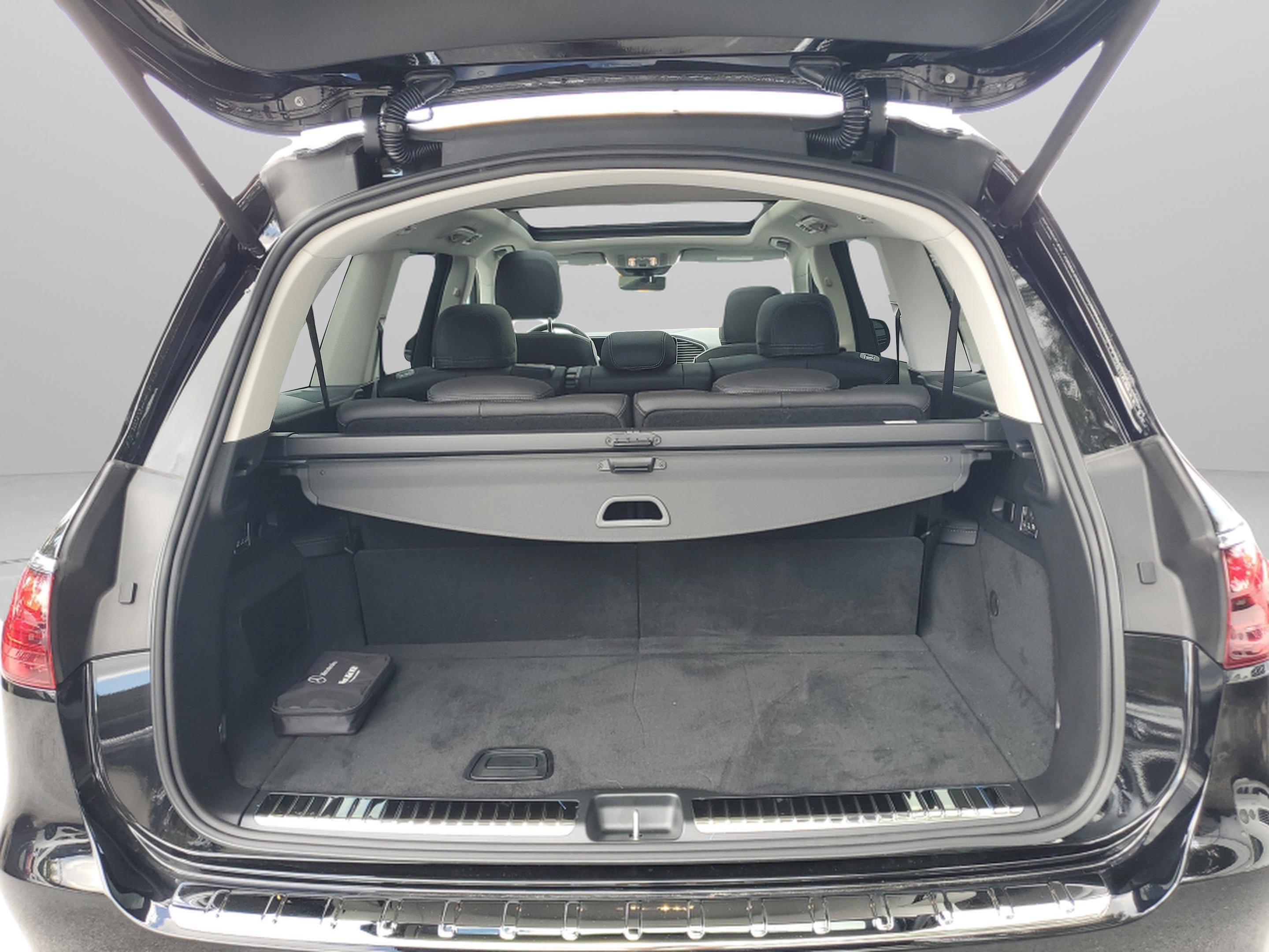Certified 2026 Mercedes-Benz GLS 450 4MATIC image 6