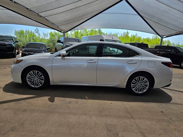 Used 2017 Lexus ES 350 w/ Premium Package FWD image 7