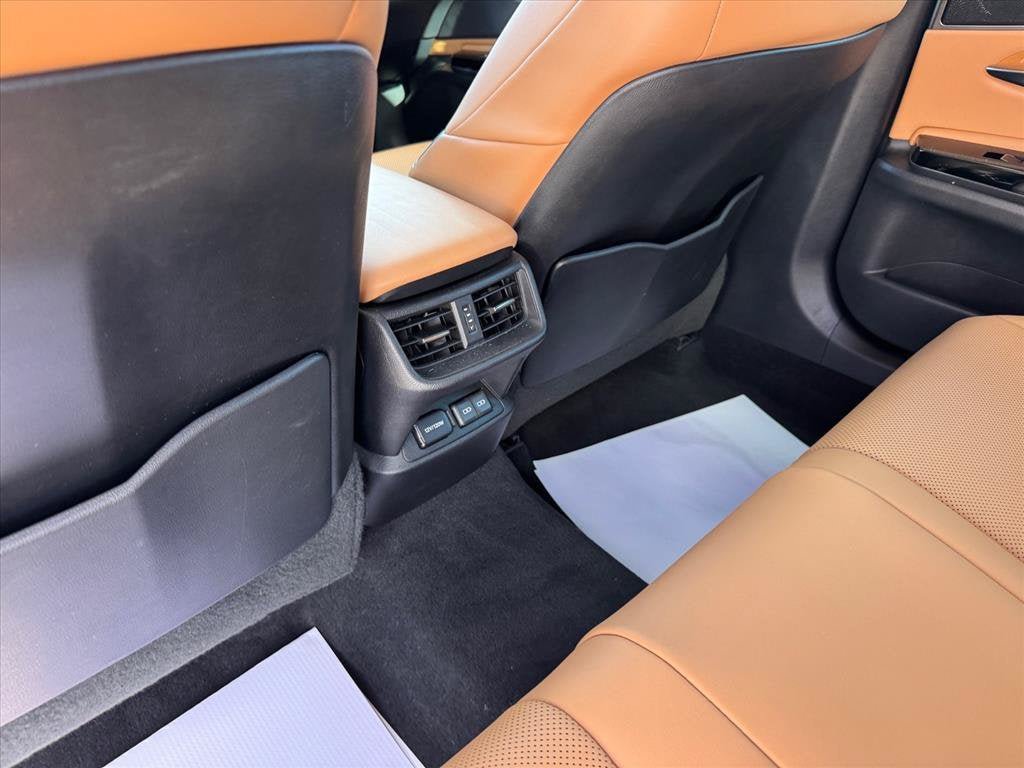Used 2022 Lexus ES 300h w/ Premium Package FWD image 12