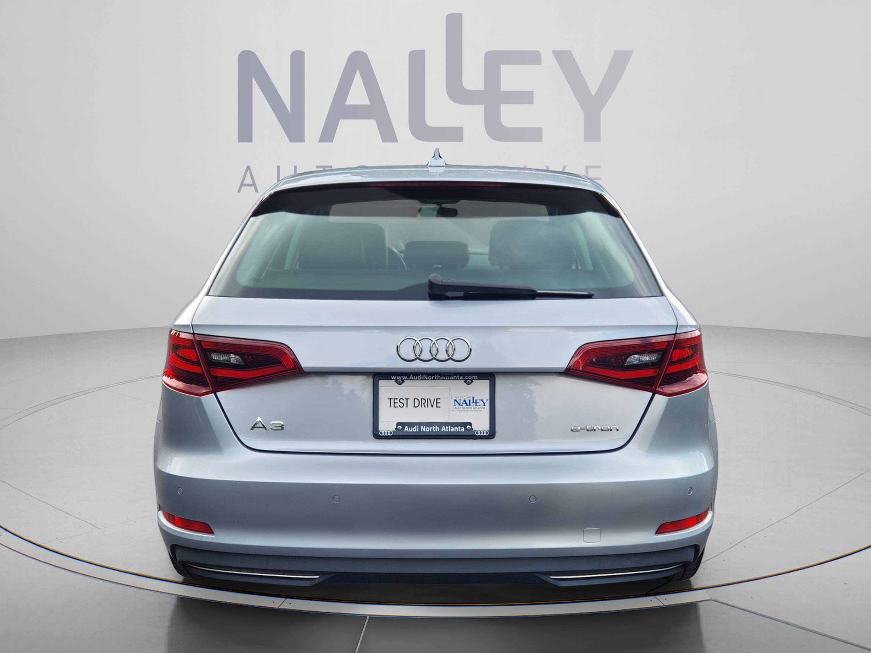 Used 2016 Audi A3 e-tron Premium w/ 17" Wheel Package FWD image 4