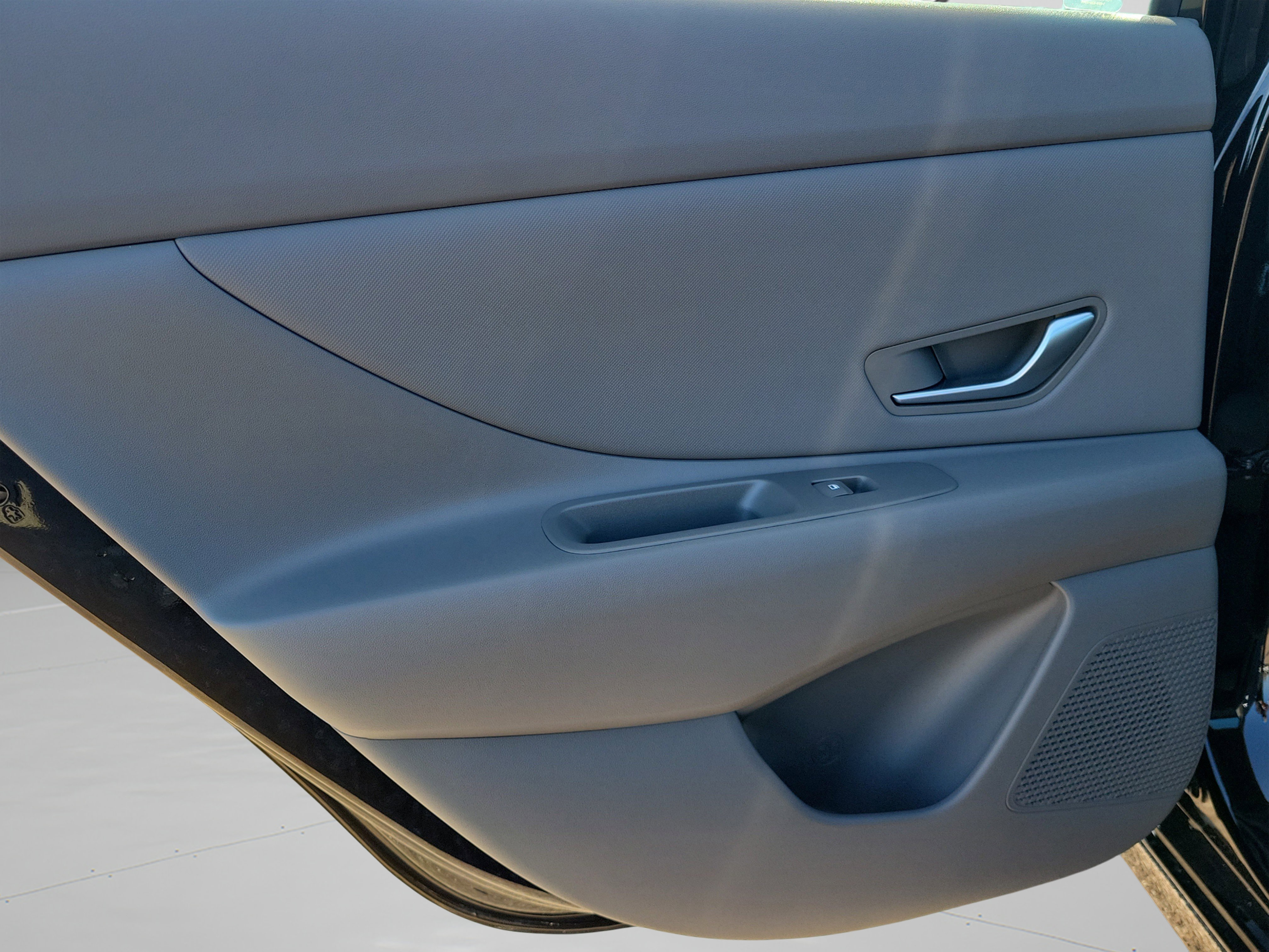 New 2026 Hyundai Elantra SEL FWD image 5