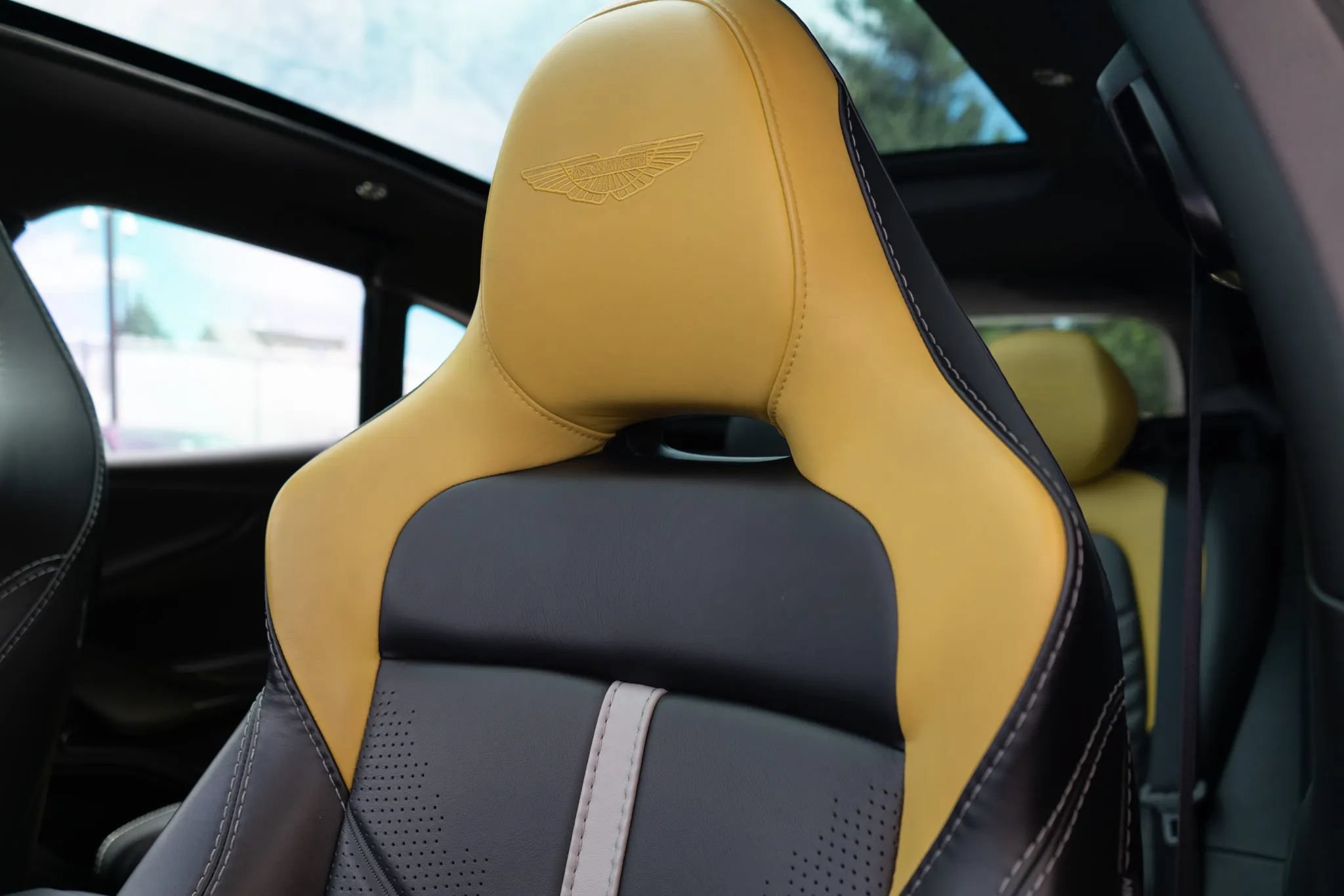 Used 2023 Aston Martin DBX 707 AWD/4WD image 57