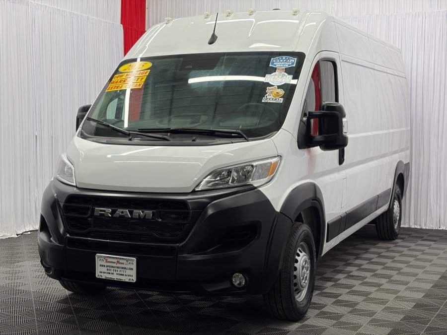 Used 2025 RAM ProMaster 2500 w/ Convenience Group FWD image 4