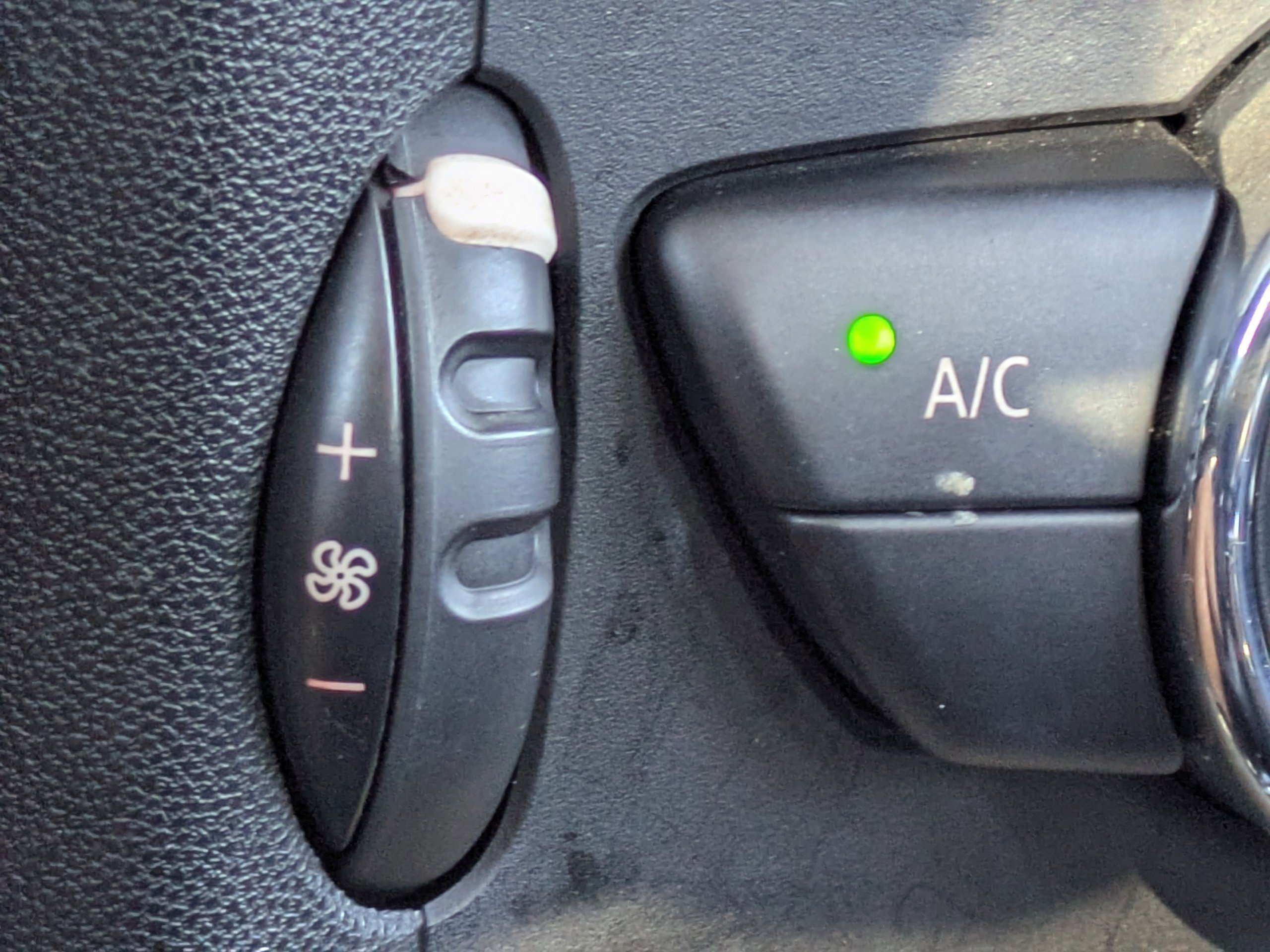 Used 2012 MINI Cooper Clubman S image 35