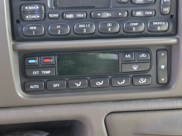Used 2002 Ford Excursion Limited AWD/4WD image 22