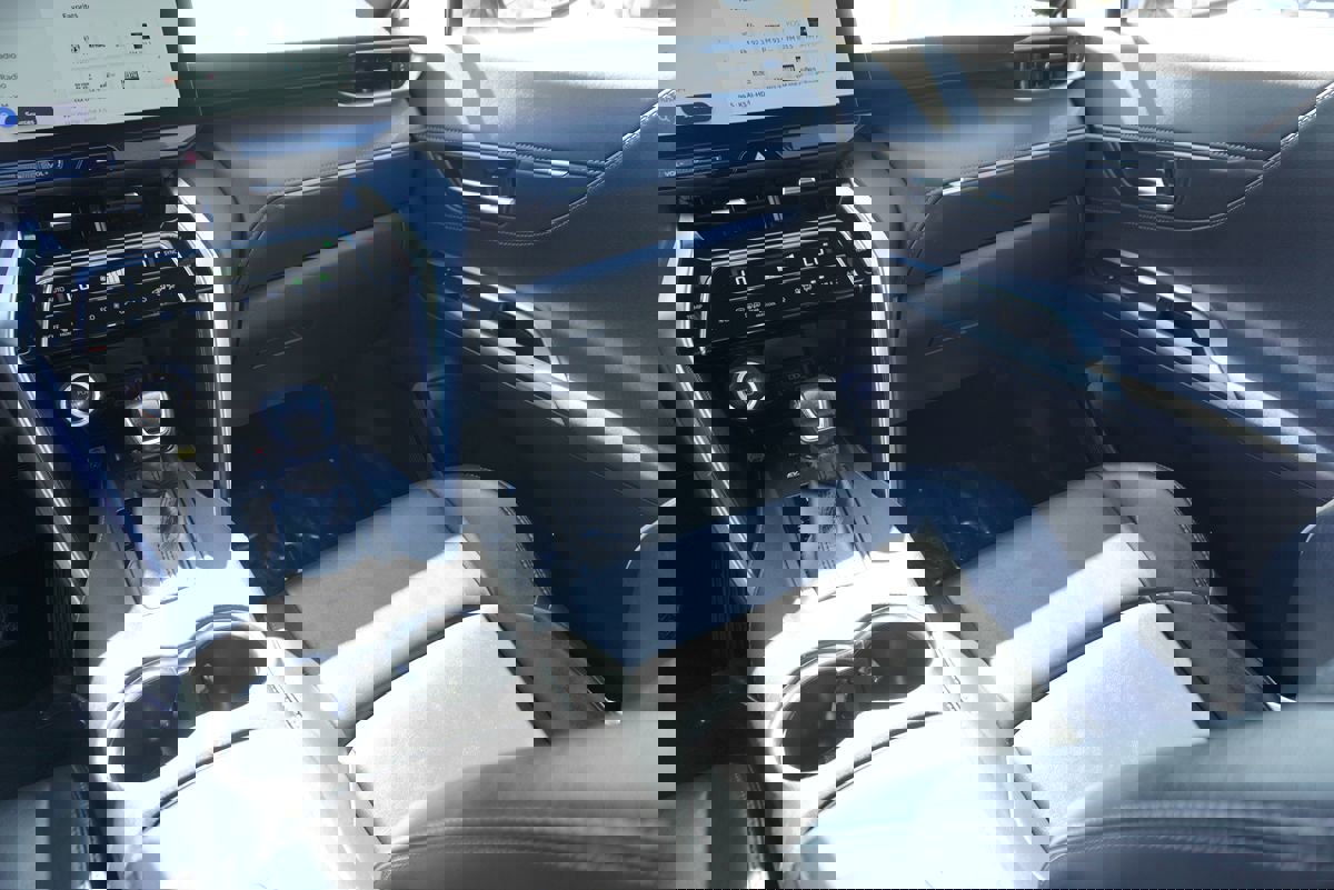 Used 2023 Toyota Venza XLE AWD/4WD image 22