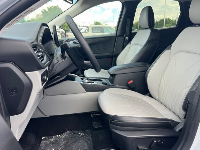 New 2025 Ford Escape SE w/ PHEV Premium Package FWD video 4