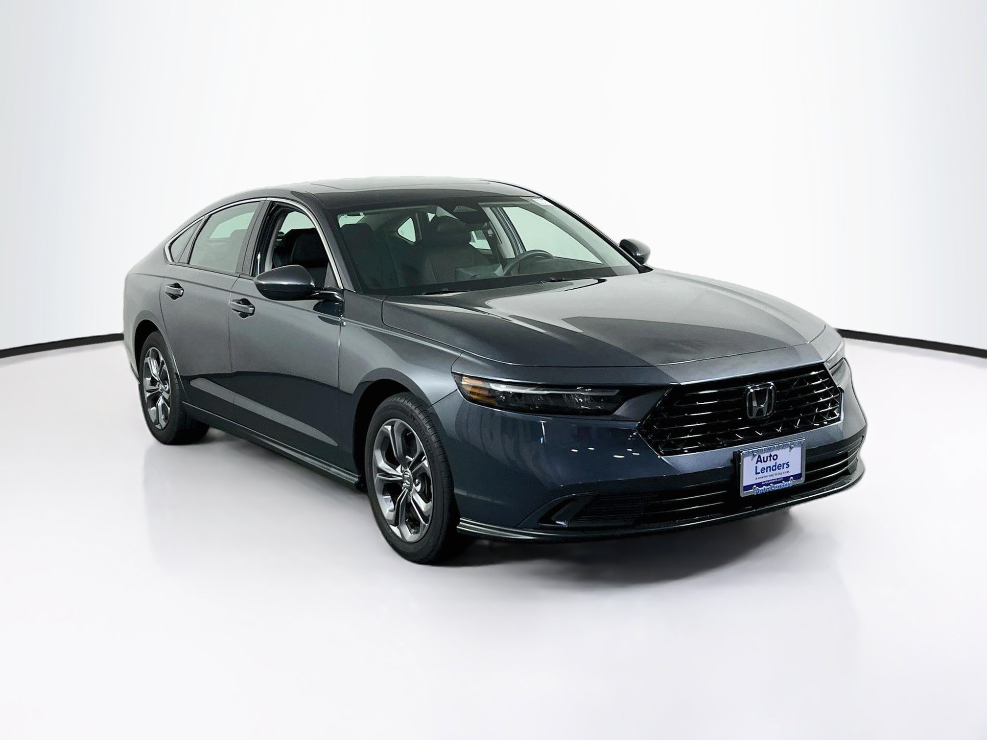 Used 2023 Honda Accord EX image 3