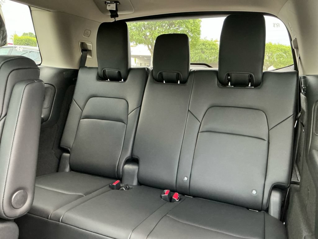 New 2026 Nissan Pathfinder Platinum AWD/4WD image 33