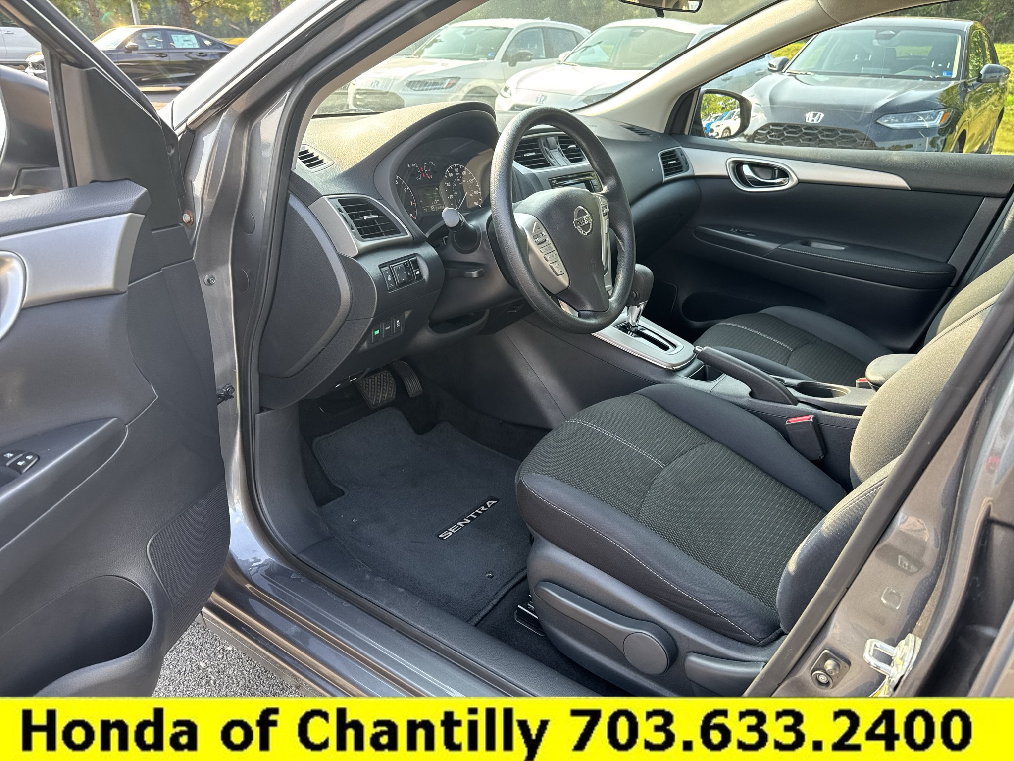 Used 2015 Nissan Sentra S FWD image 21