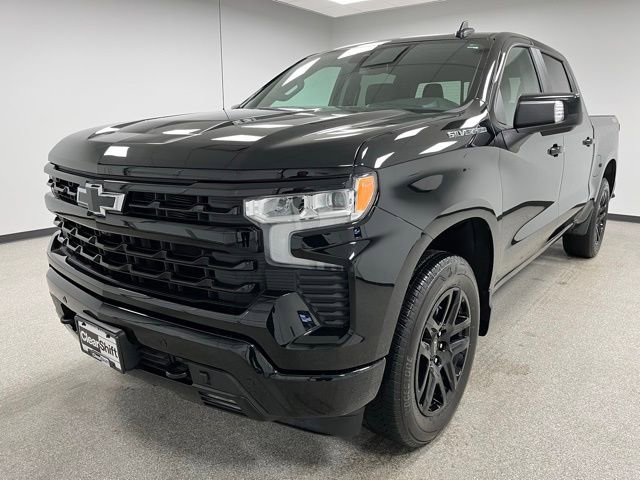 Used 2024 Chevrolet Silverado 1500 RST AWD/4WD image 4