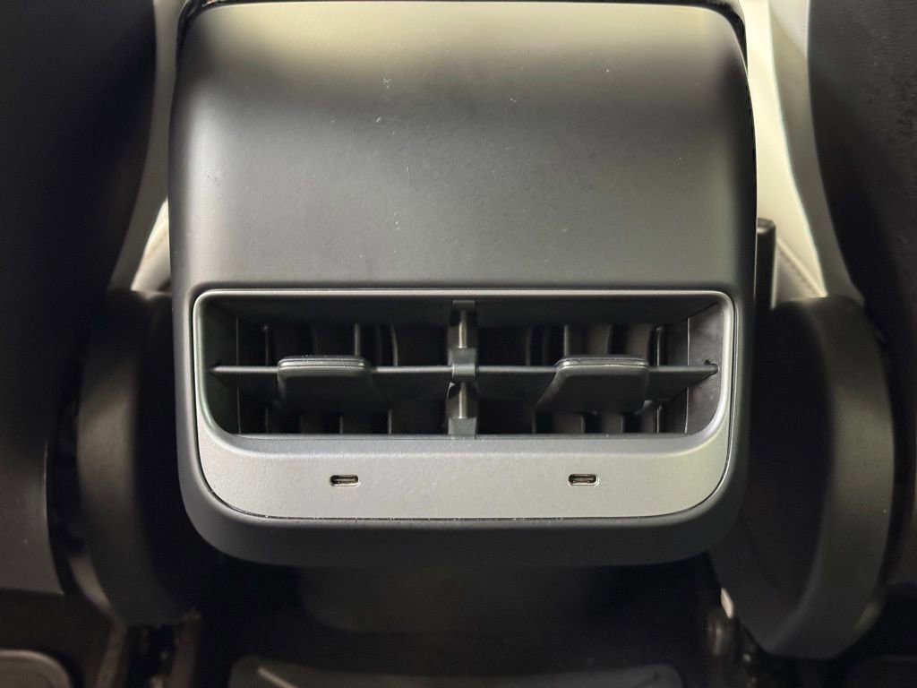 Used 2020 Tesla Model 3 Standard Range Plus image 18