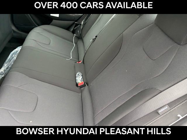 New 2026 Hyundai Elantra SE w/ Cargo Package image 6