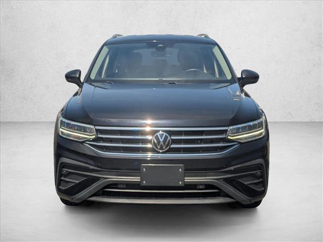 Used 2022 Volkswagen Tiguan SE FWD image 2
