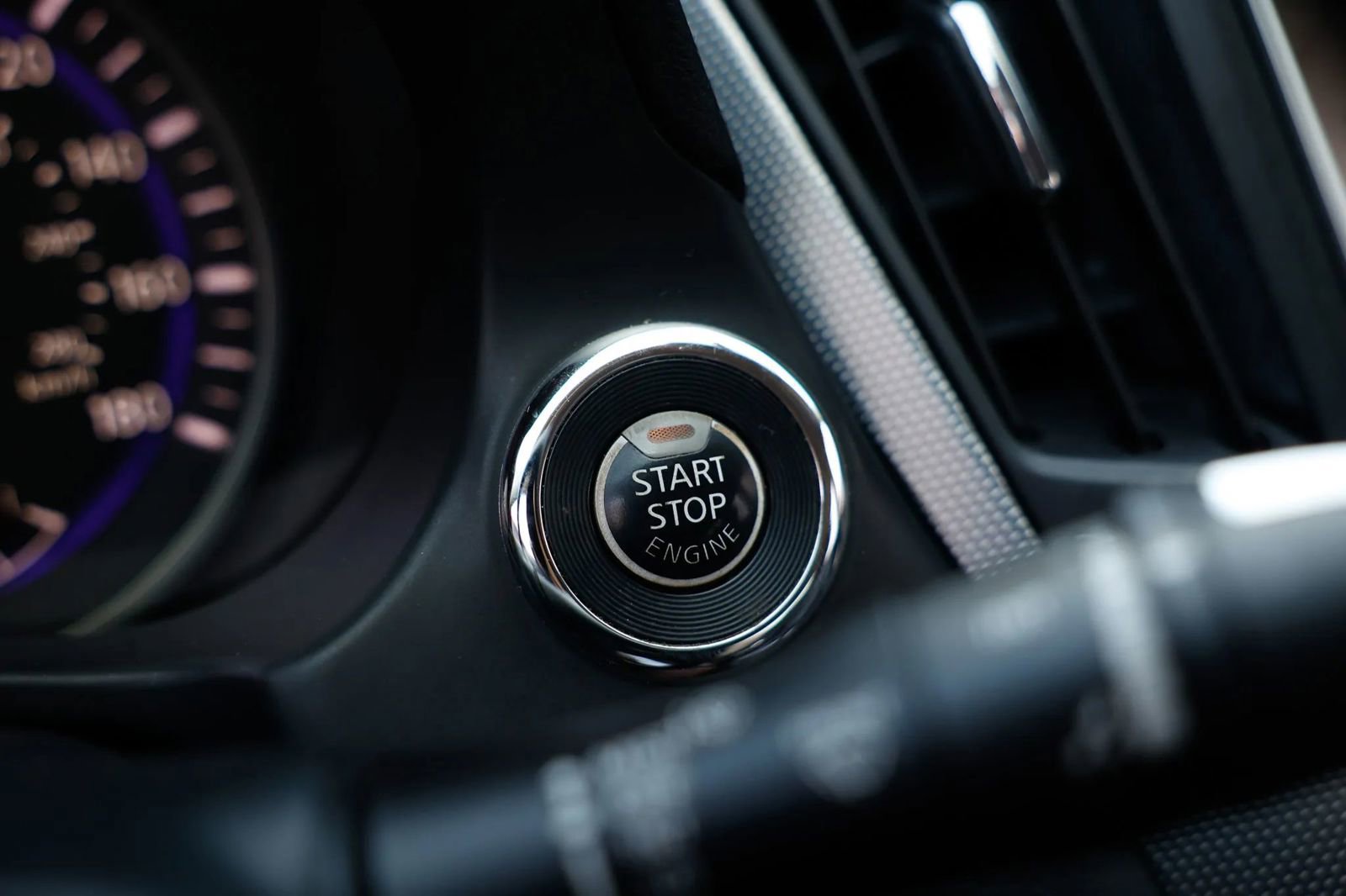 Used 2014 INFINITI Q50 Premium w/ Navigation Package image 31