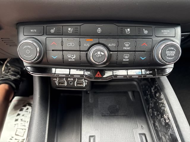 Used 2024 Dodge Durango R/T AWD/4WD image 17