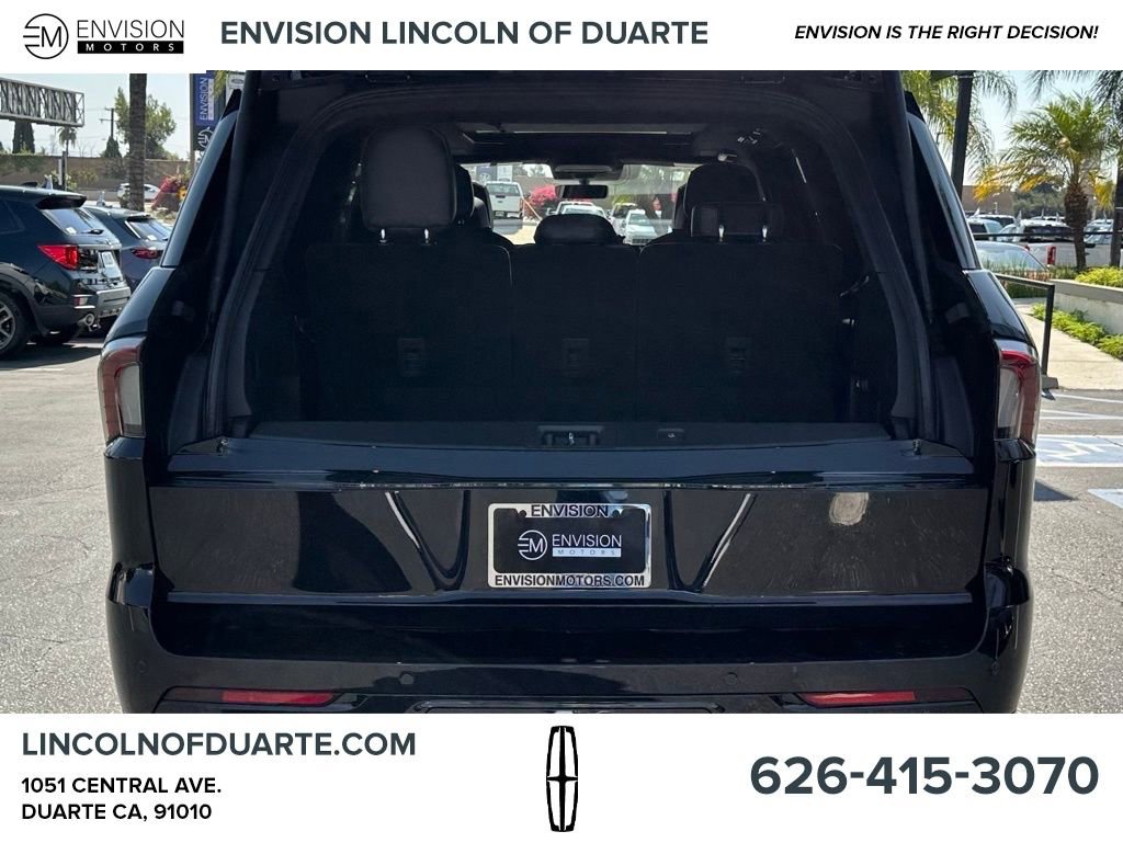 New 2025 Lincoln Navigator Black Label image 8