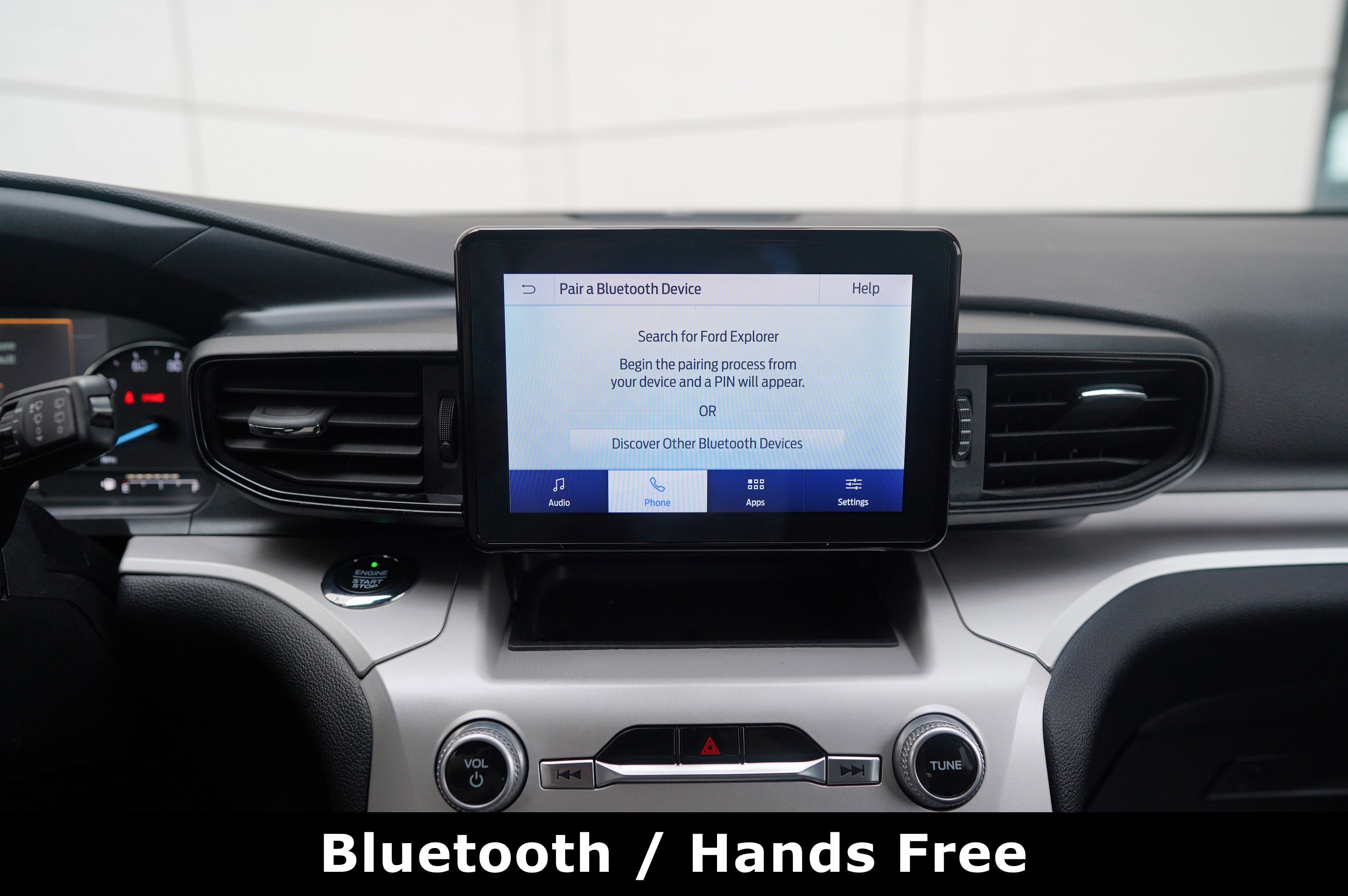 Used 2020 Ford Explorer XLT image 29