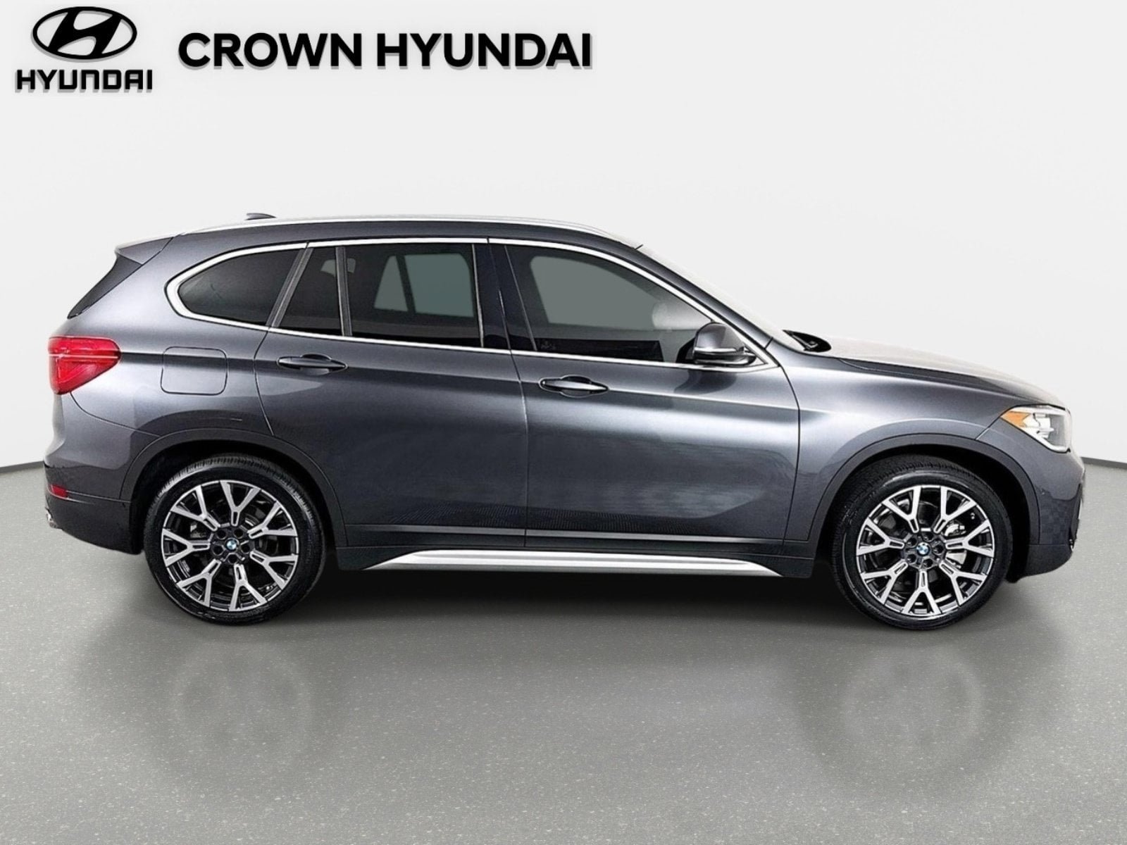 Used 2022 BMW X1 sDrive28i w/ Convenience Package FWD image 5
