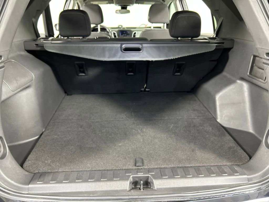 Used 2023 Chevrolet Equinox LT w/ Driver Convenience Package image 20