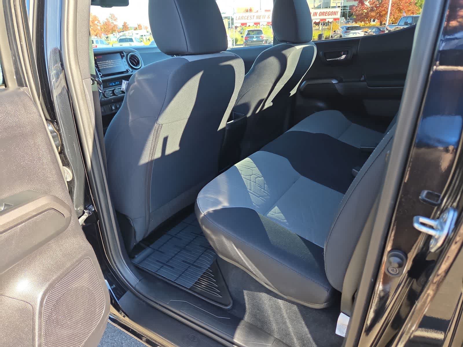 Used 2021 Toyota Tacoma TRD Sport AWD/4WD image 20