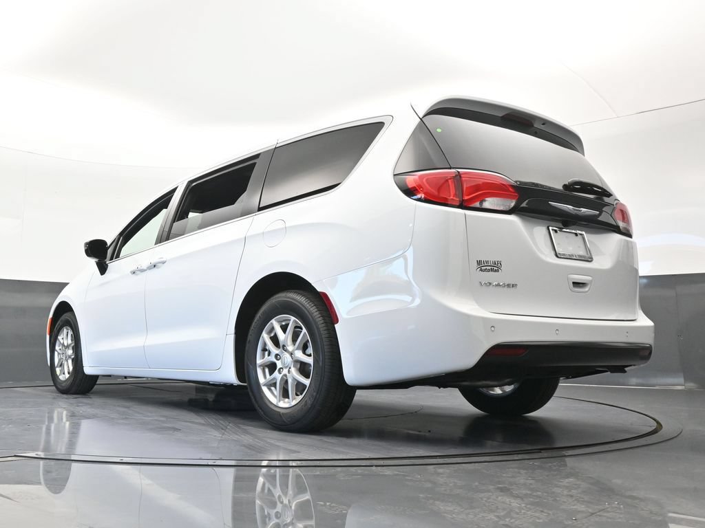 New 2026 Chrysler Voyager LX FWD image 54