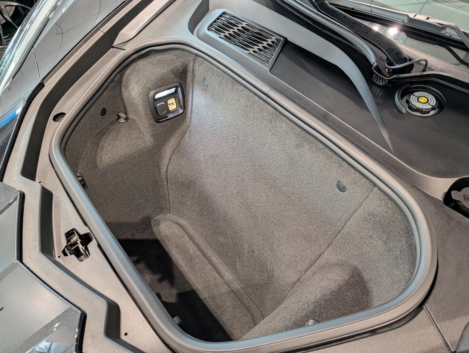 Used 2023 Chevrolet Corvette Stingray Premium Conv RWD image 28