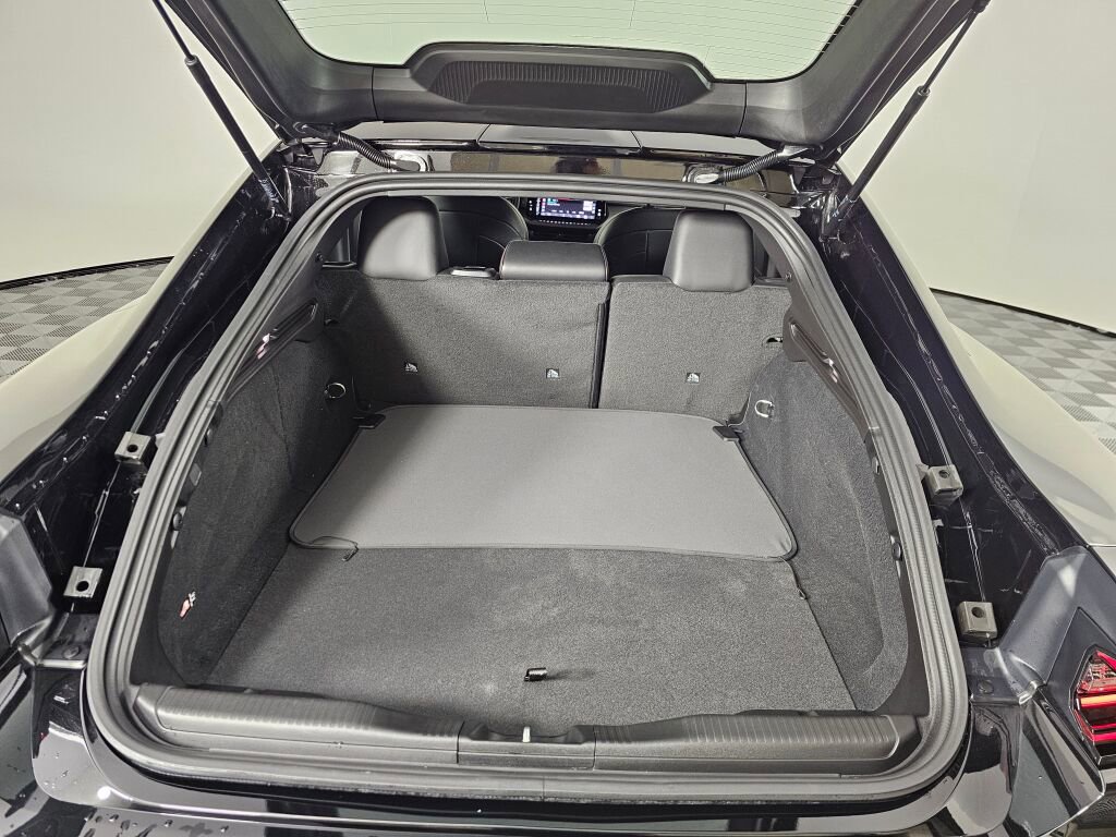 New 2025 Dodge Charger R/T w/ Quick Order Package 25M R/T image 12