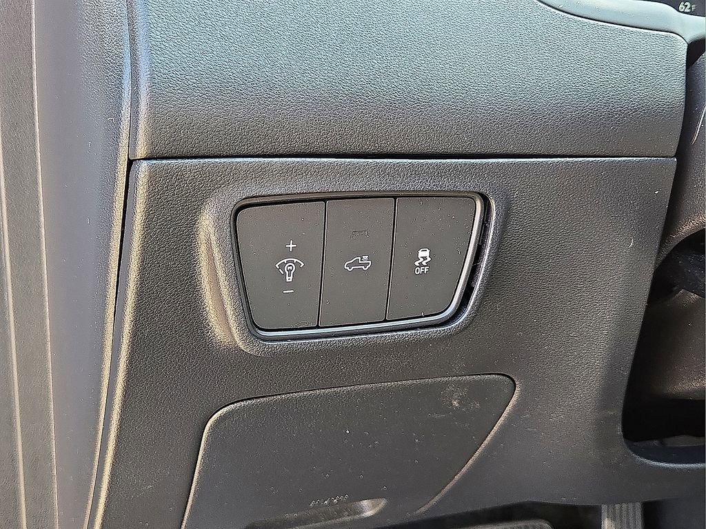 Used 2022 Hyundai Santa Cruz SEL Premium w/ Cargo Package AWD/4WD image 23