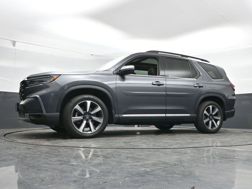 Used 2023 Honda Pilot Elite image 37